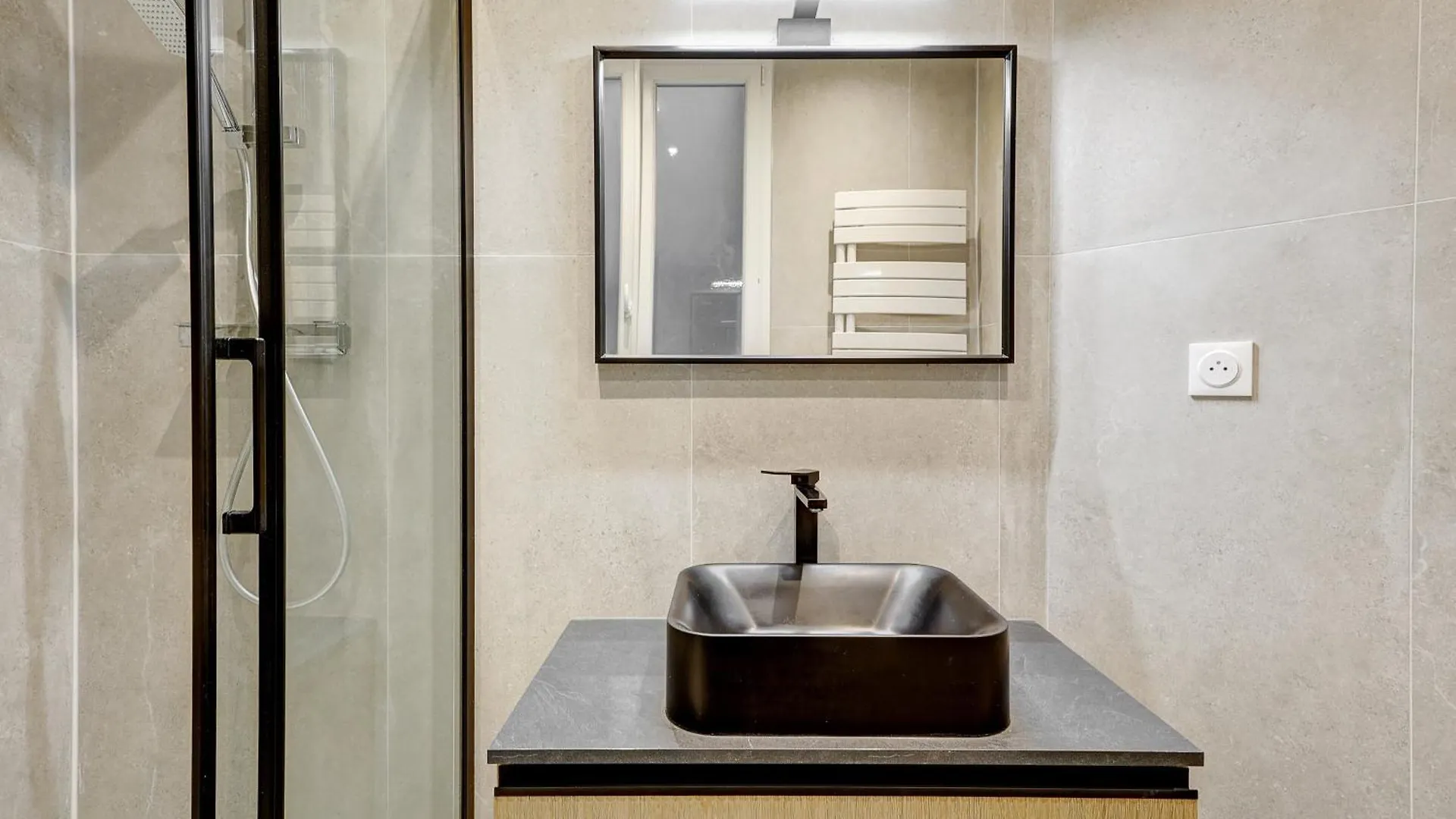 Apartment Haussmannienne De Luxe Au Coeur De 3eme Paris