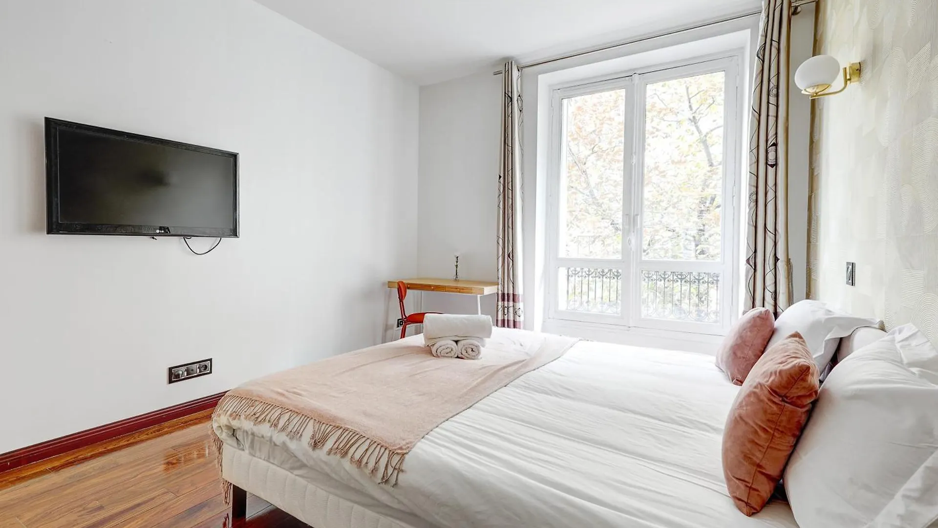 Apartmán Haussmannienne De Luxe Au Coeur De 3eme *