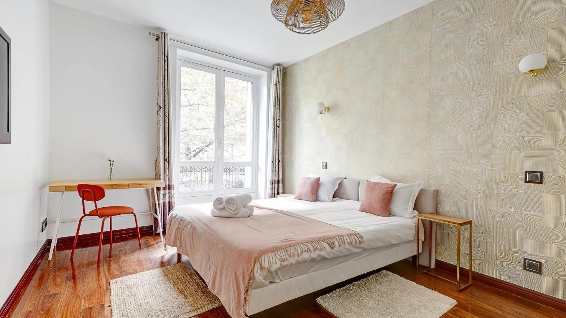 Apartment Haussmannienne De Luxe Au Coeur De 3eme